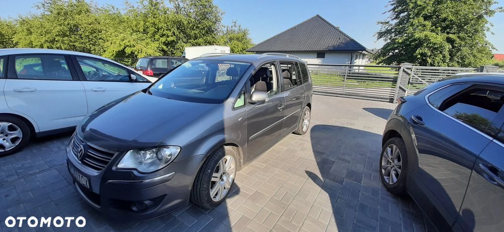 Volkswagen Touran 2.0 TDI DPF DSG R-Line Edition - 2