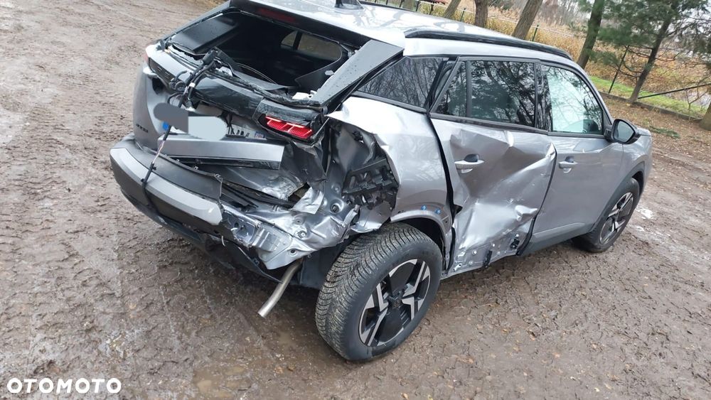 Peugeot 2008 PureTech 130 EAT8 Allure - 6