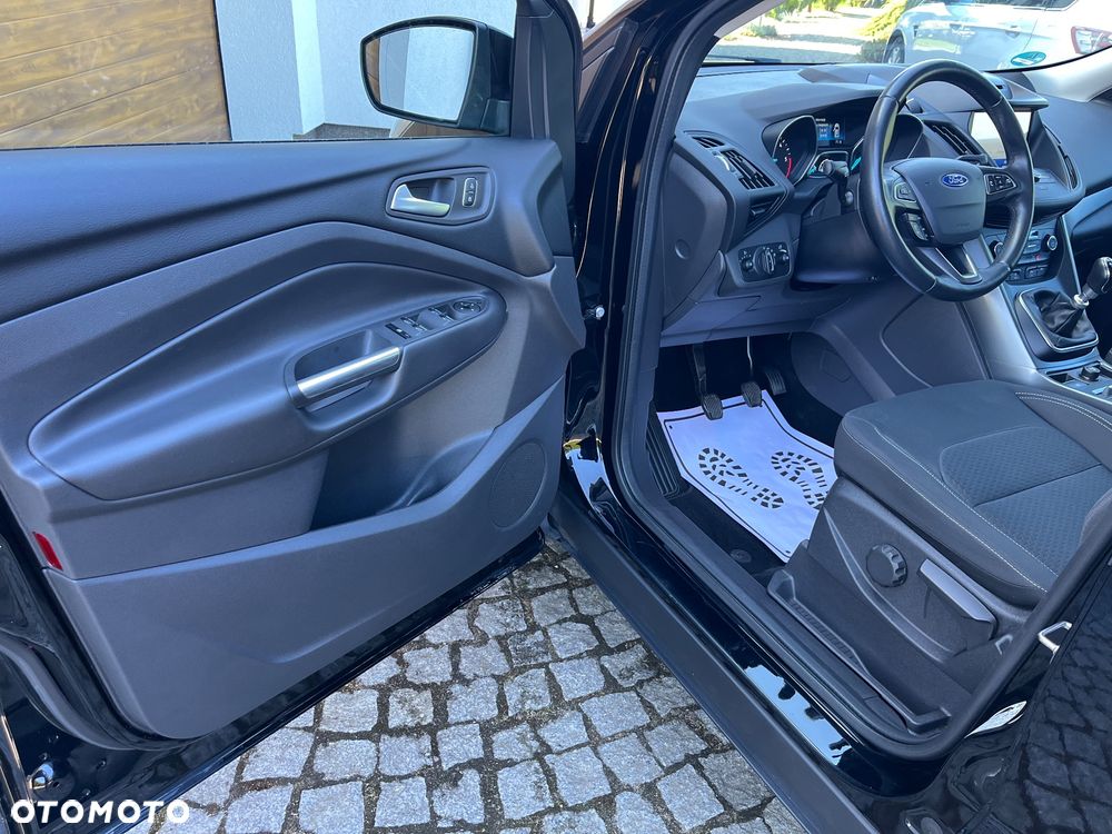 Ford Kuga 2.0 TDCi FWD Titanium - 18