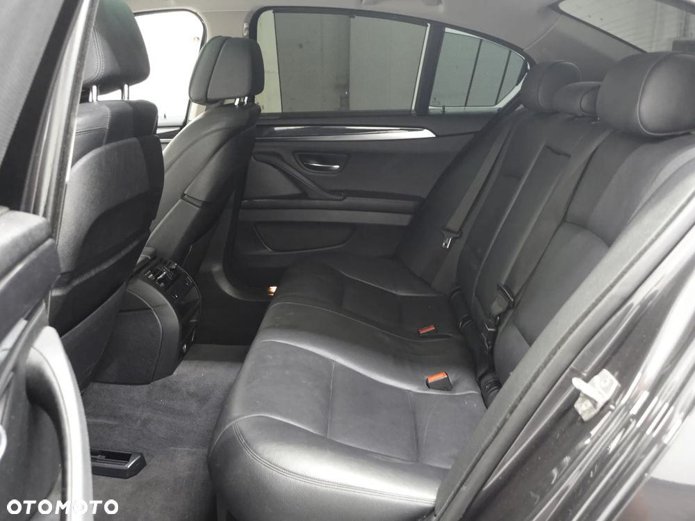 BMW Seria 5 - 21