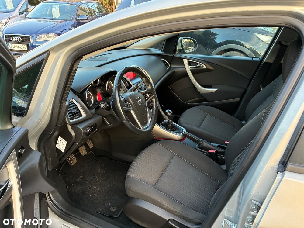 Opel Astra 1.6 Design Edition - 8