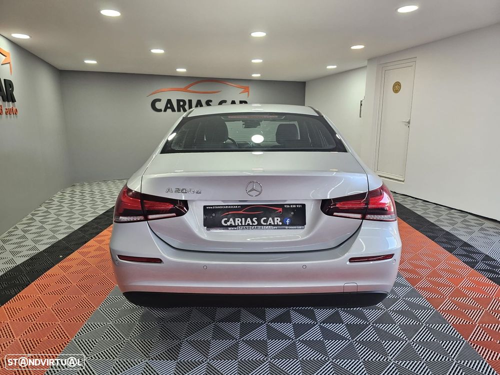 Mercedes-Benz A 200 Limousine - 4