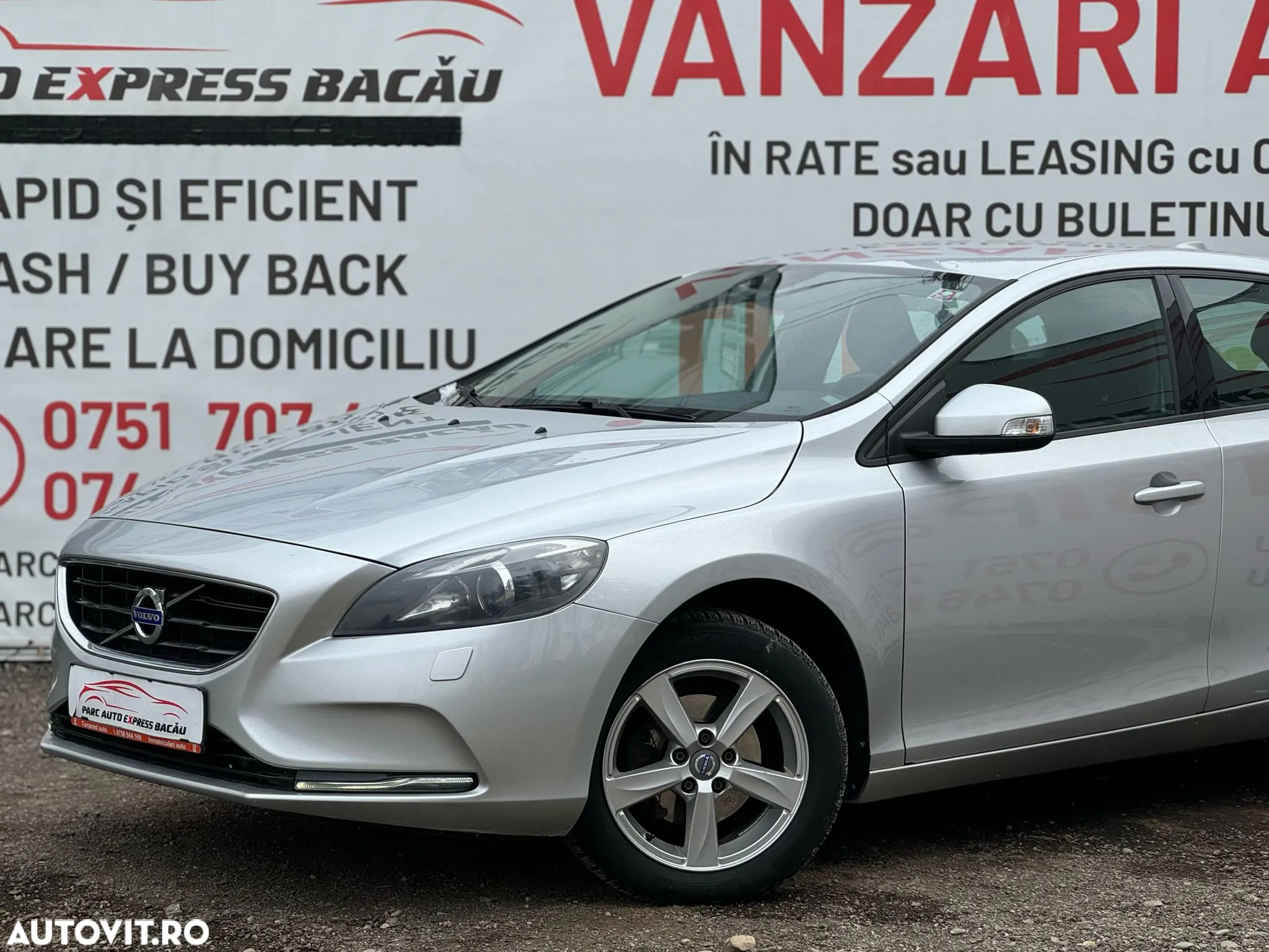 Volvo V40 D2 - 11