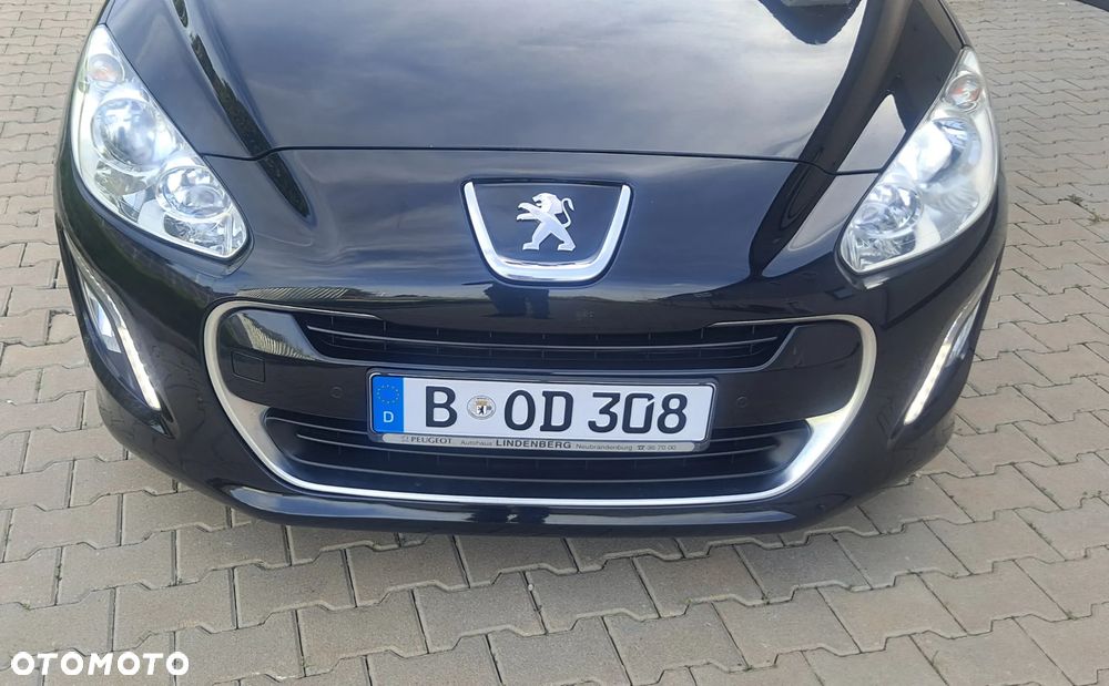 Peugeot 308 e-HDi FAP 110 Stop&Start EGS6 Allure - 27