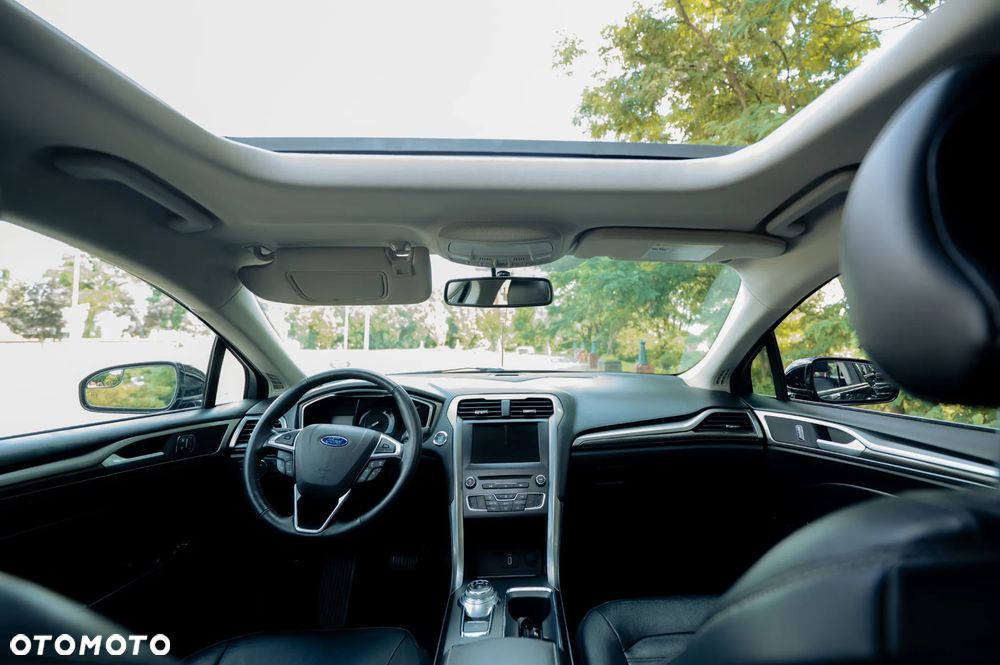 Ford Fusion 2.0 EcoBoost Titanium - 16