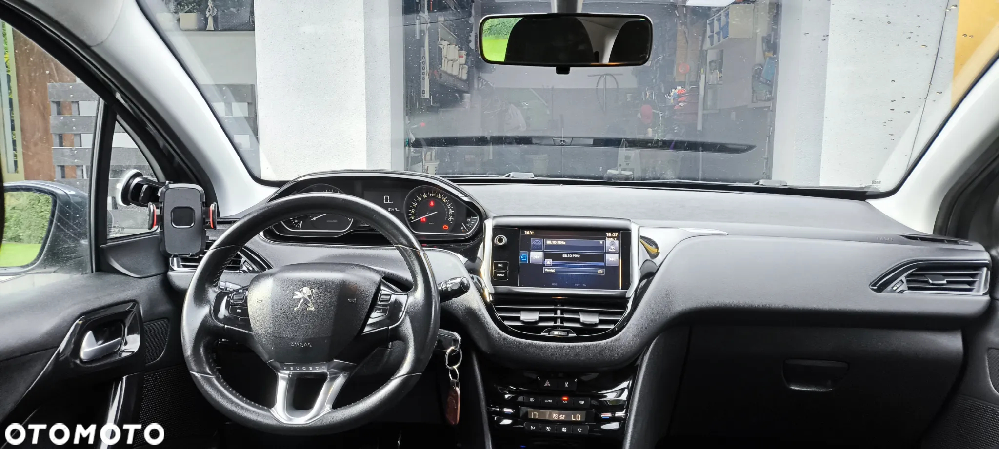 Peugeot 208 1.2 PureTech Allure - 32