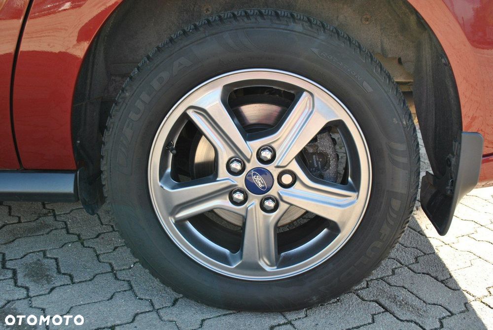 Ford Tourneo Connect Grand - 32