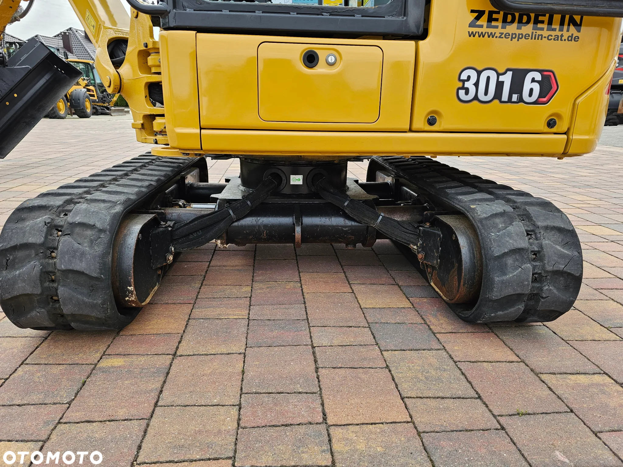 Caterpillar 301.6 - 33