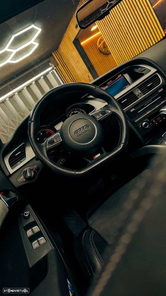 Audi A5 Cabrio 2.0 TDi Multitronic S-line - 9