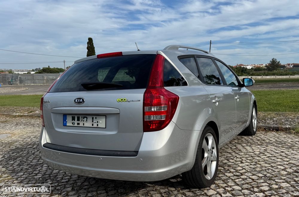 Kia Ceed 1.6 CRDi EX Eco - 4