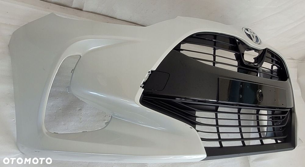 ZDERZAK PRZÓD ZNACZEK KRATKA TOYOTA YARIS IV 2019- 52119-K0050 52119-K0050 - 5