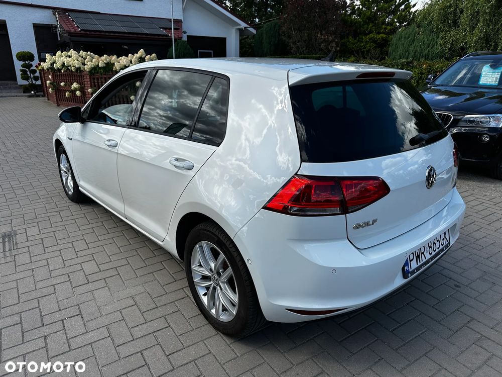 Volkswagen Golf - 4