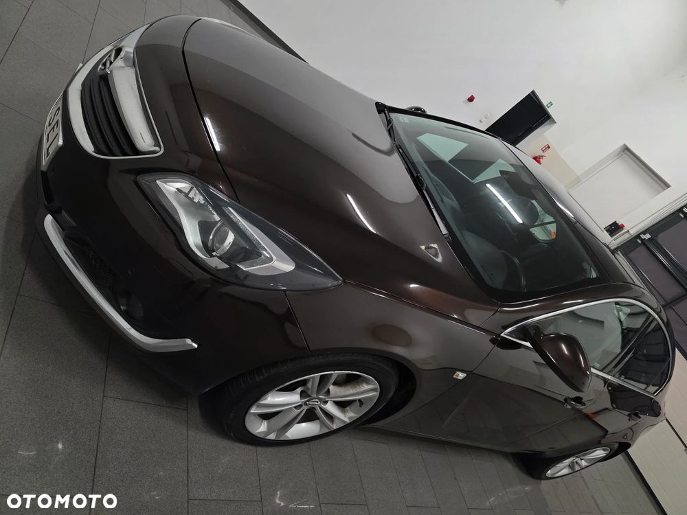 Opel Insignia 2.0 CDTI Cosmo S&S - 4