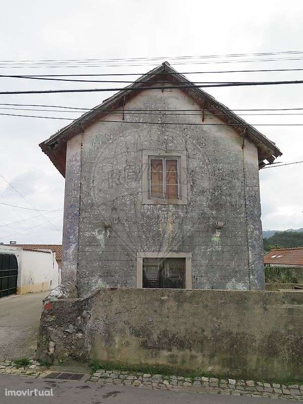 Moradia T2 para venda - Grande imagem: 2/4