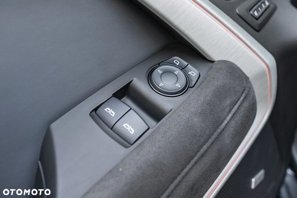 Chevrolet Camaro - 33