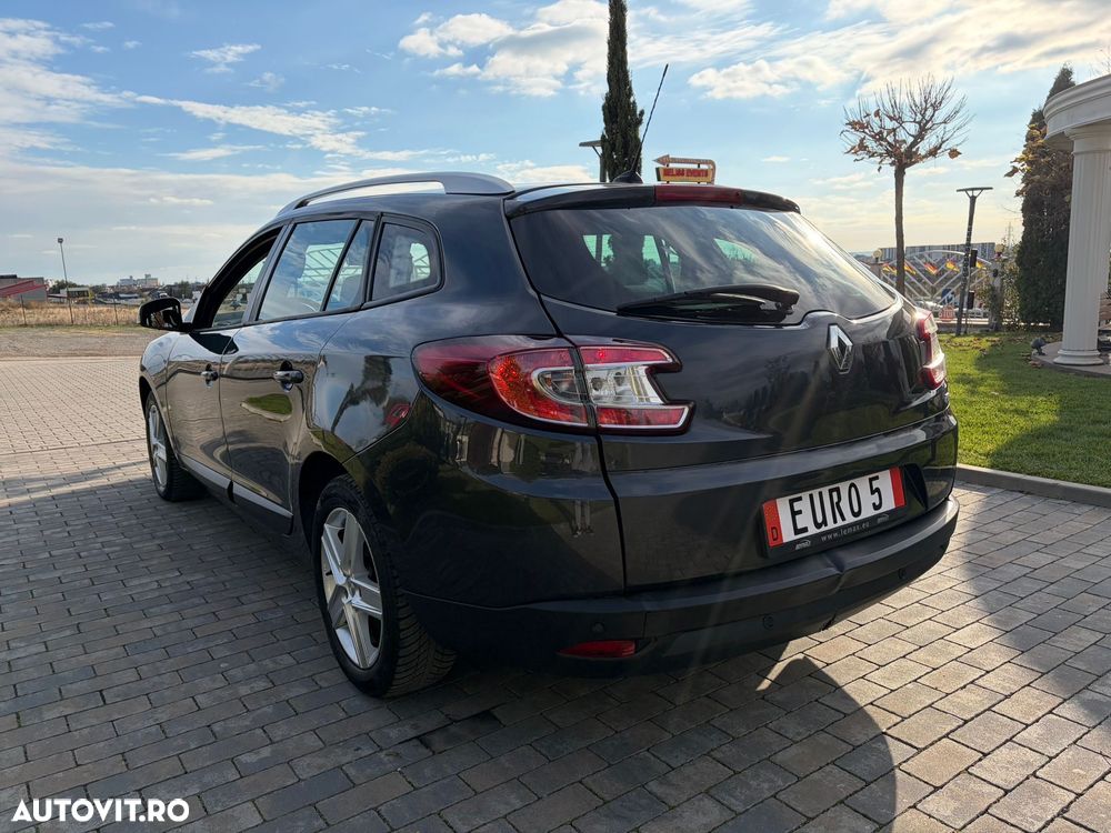 Renault Megane ver-1-5-dci-dynamique-aut- - 5