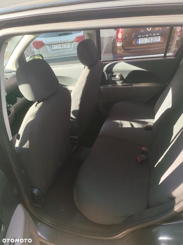 Daihatsu Sirion 1.3 - 8