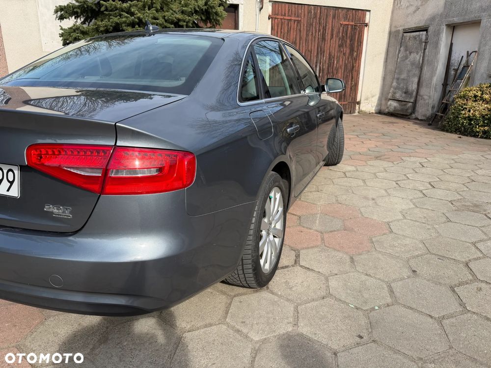 Audi A4 Limousine - 7