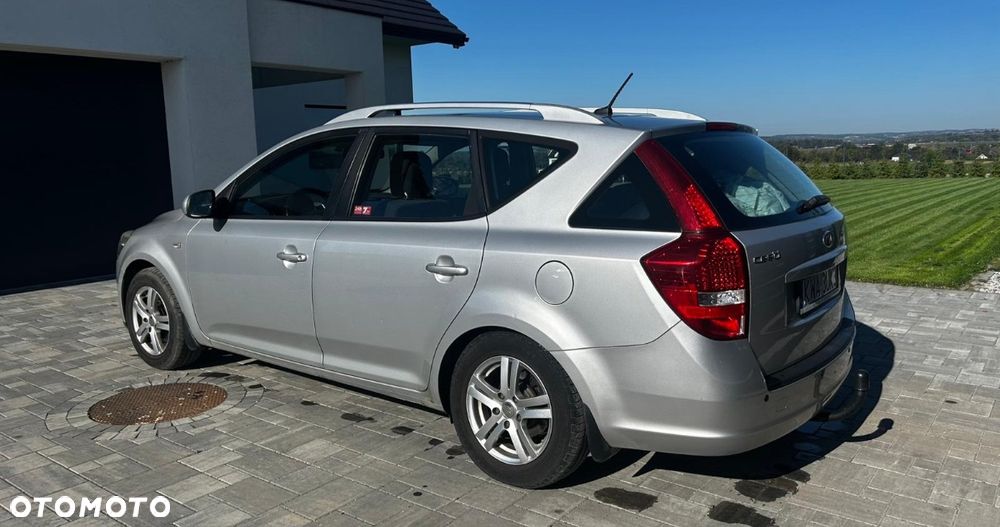 Kia Ceed - 5