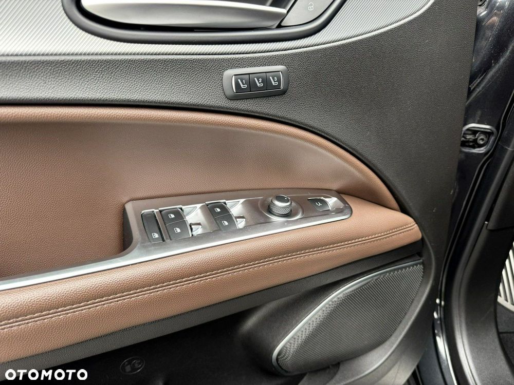 Alfa Romeo Stelvio - 14