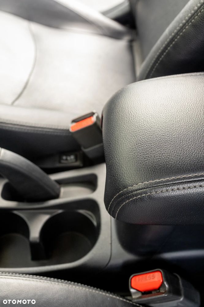 Mitsubishi ASX 1.8 DID Instyle 4WD AS&G - 34