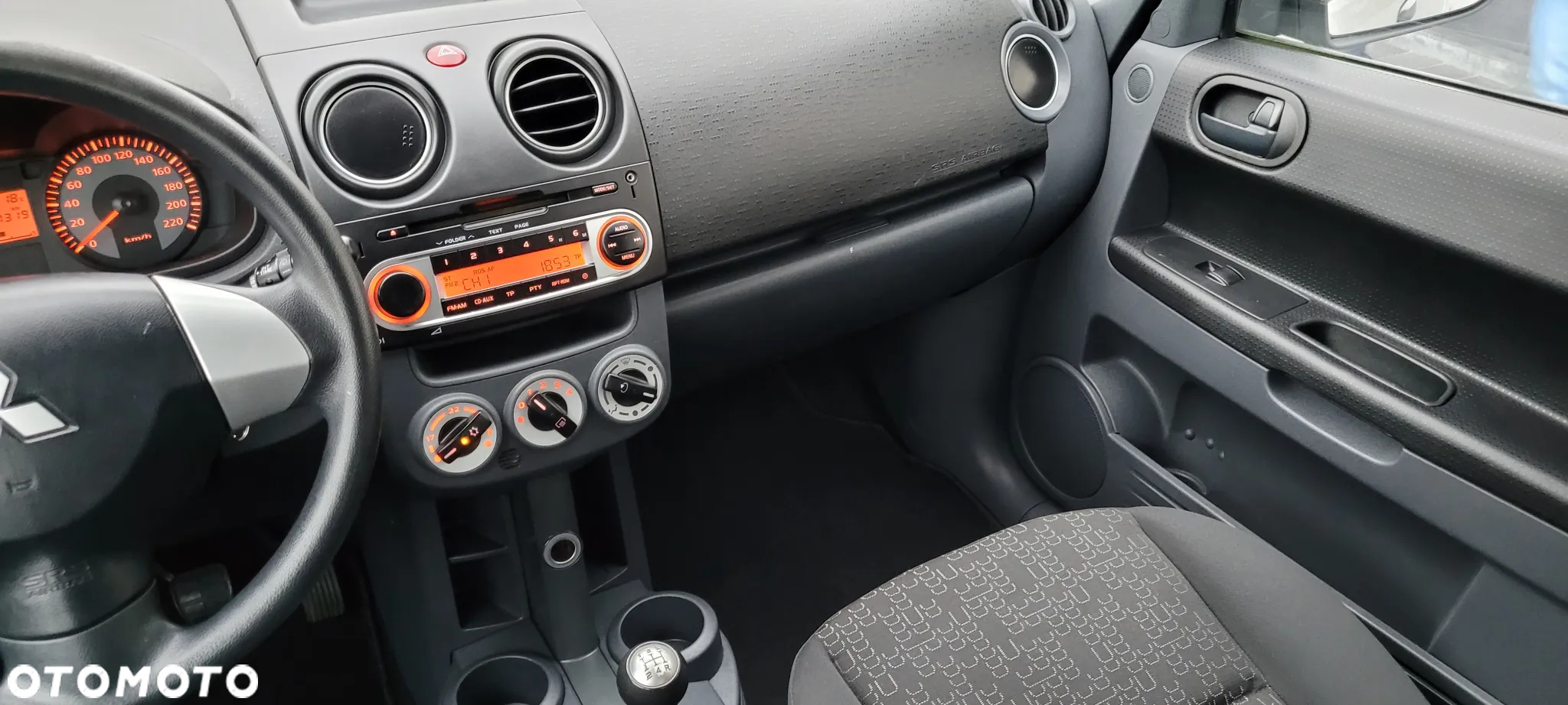 Mitsubishi Colt - 19
