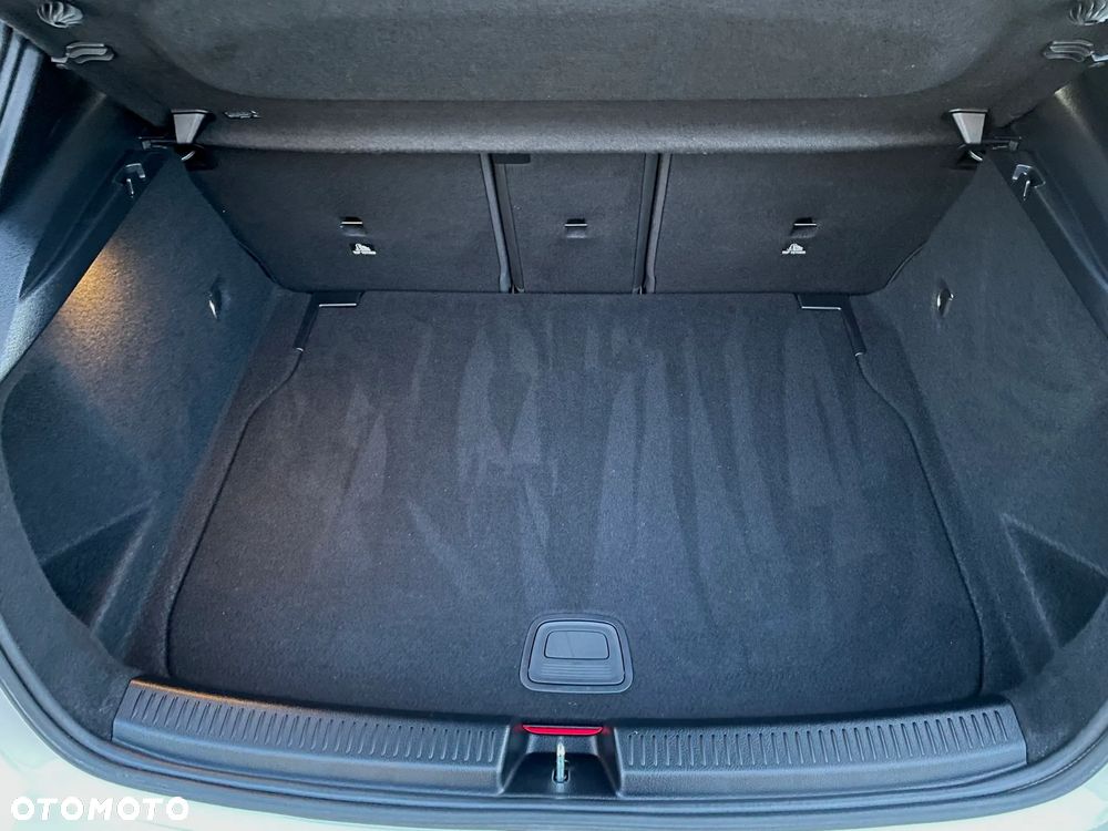 Mercedes-Benz Klasa A 250 7G-DCT AMG Line - 23