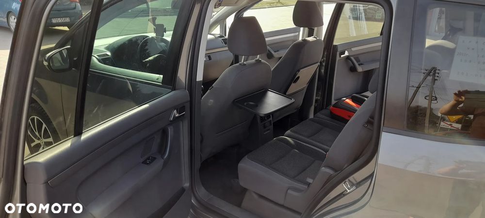 Volkswagen Touran 1.6 TDI DPF Trendline Perfectline - 11