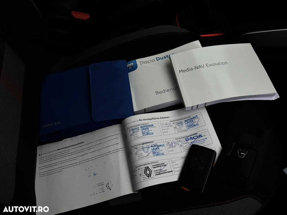 Dacia Duster TCe 130 2WD GPF Celebration - 32