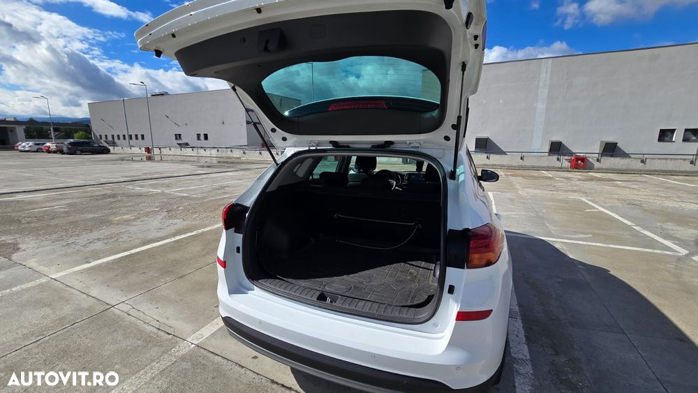 Hyundai Tucson - 4