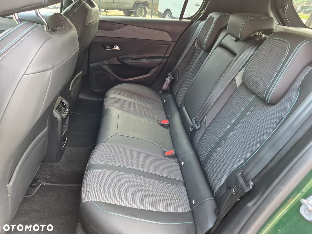 Peugeot 308 BlueHDi 130 EAT8 Stop & Start Allure Pack - 23
