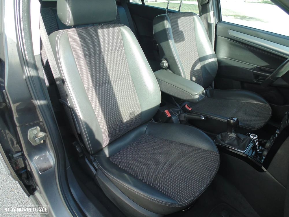 Opel Astra Caravan 1.7 CDTi Cosmo Plus ecoFlex - 18