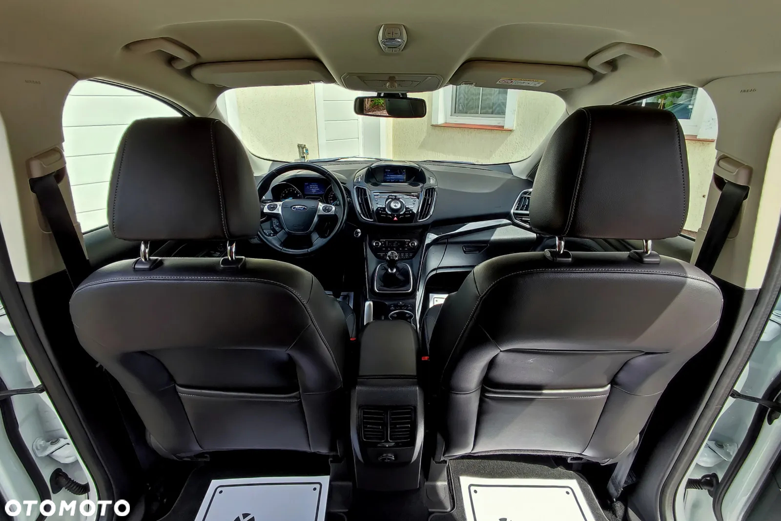 Ford Kuga 1.5 EcoBoost 2x4 ST-Line - 11
