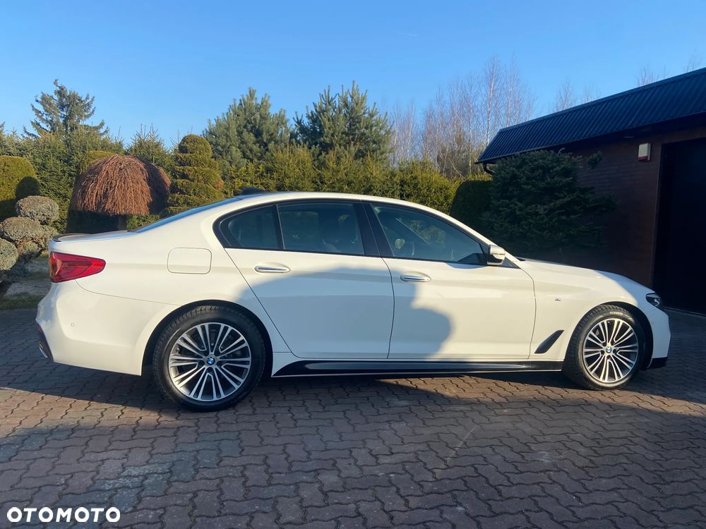 BMW Seria 5 520d xDrive - 22
