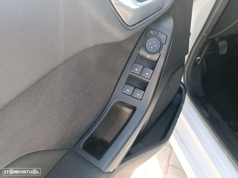 Ford Fiesta 1.0 EcoBoost Active - 4