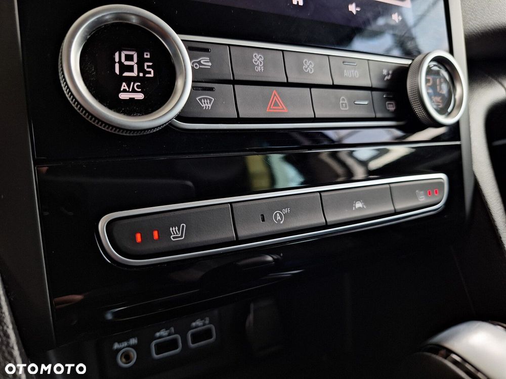 Renault Megane 1.3 TCe FAP Techno EDC - 22