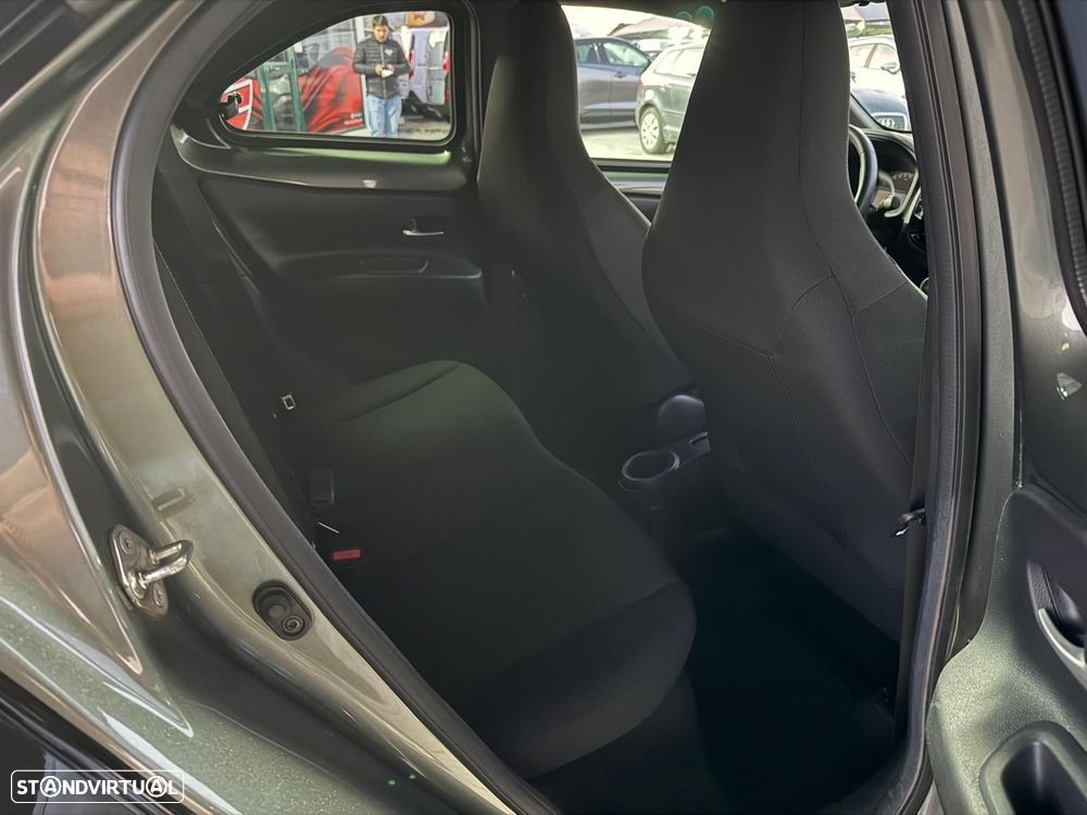 Toyota Aygo X 1.0 Pulse CVT - 18