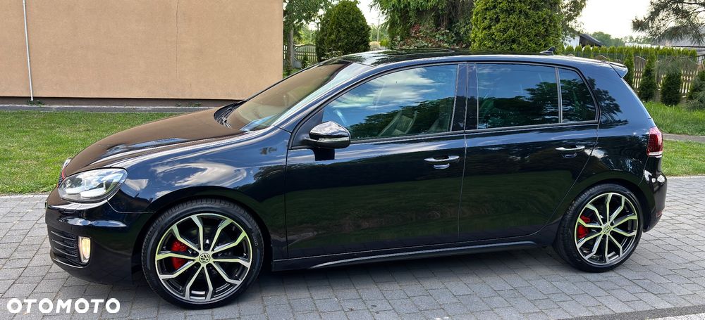Volkswagen Golf VI 2.0 TSI GTI - 2