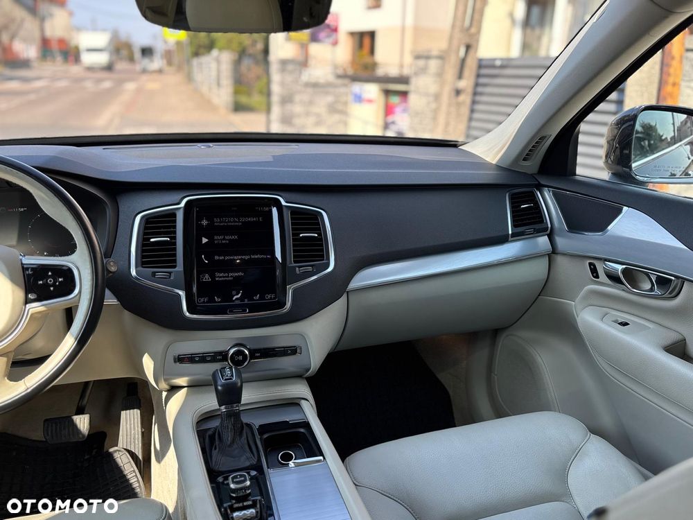 Volvo XC 90 T6 AWD Momentum 7os - 25