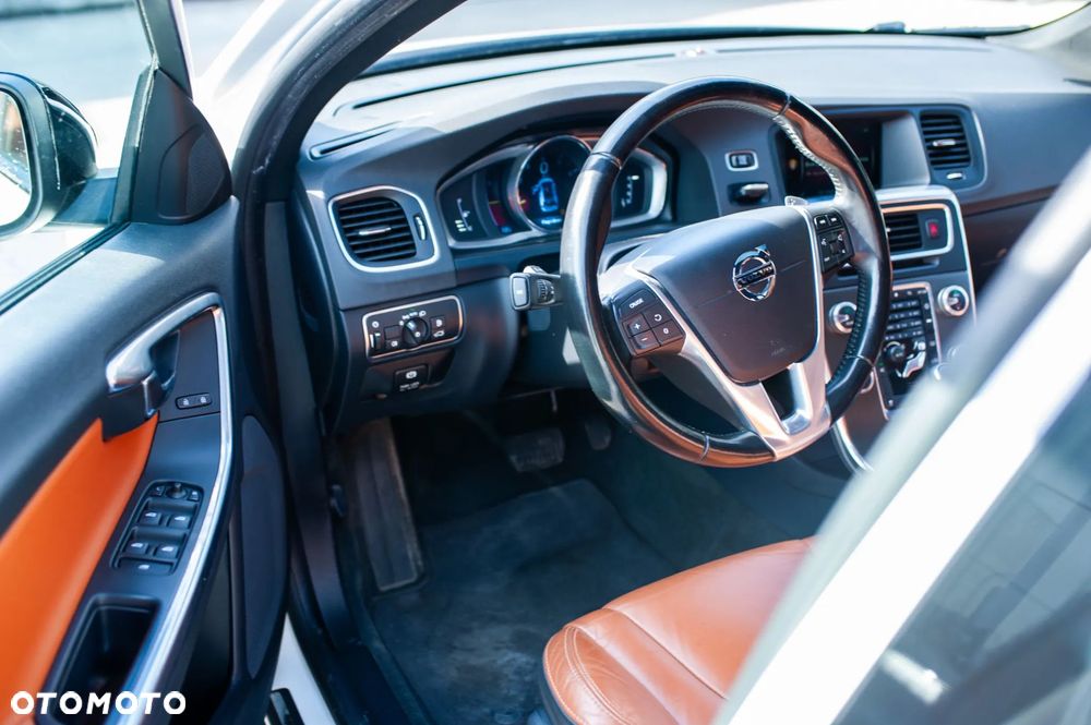 Volvo V60 T6 AWD Summum - 30