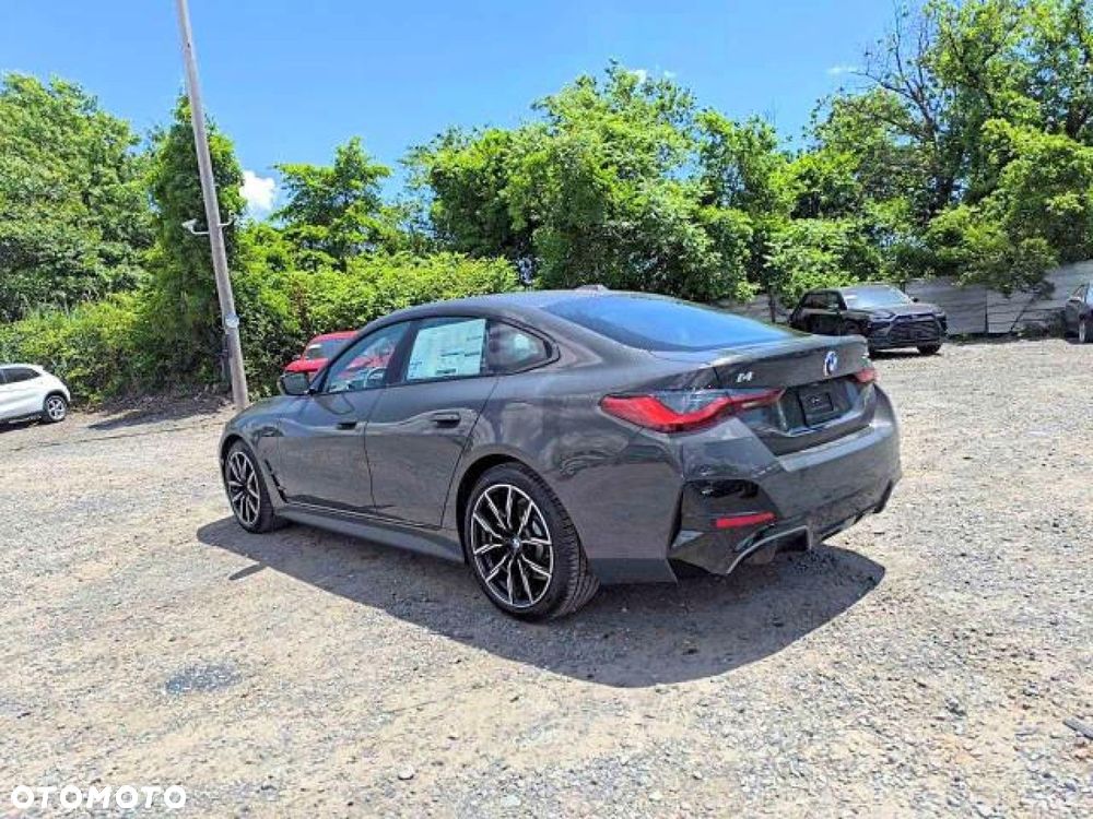 BMW i4 - 3