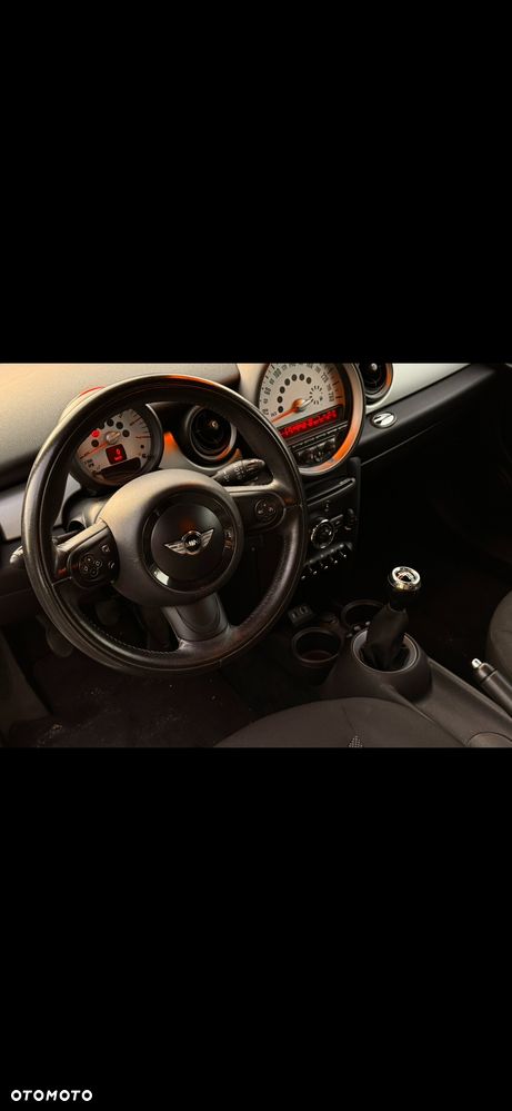 MINI Clubman Cooper D - 4