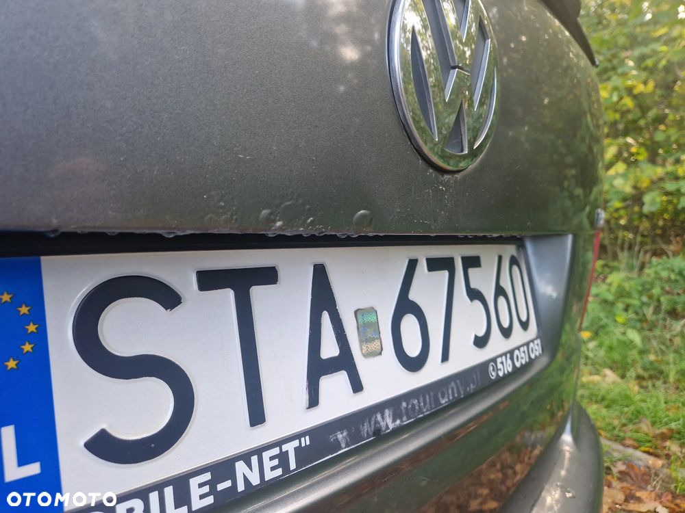 Volkswagen Touran - 13