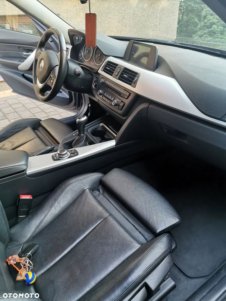BMW Seria 3 320d Efficient Dynamics EU6 - 6