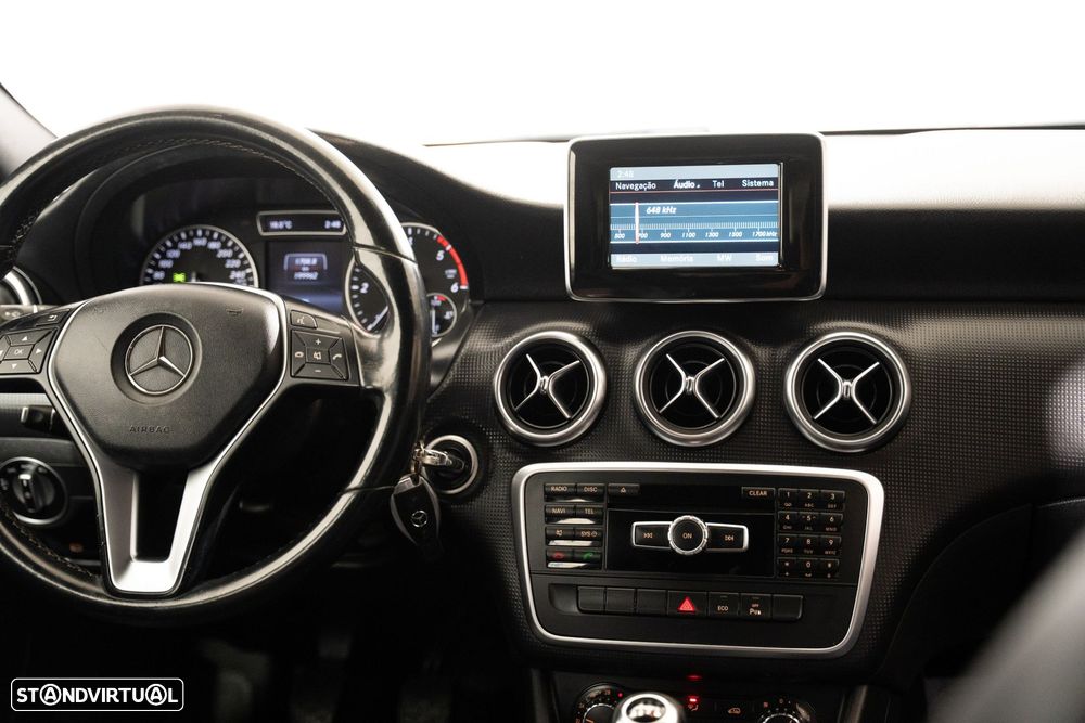 Mercedes-Benz A 180 CDI BlueEFFICIENCY - 9