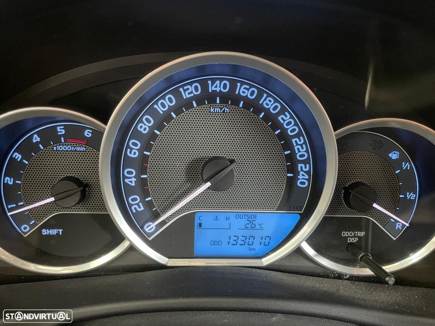 Toyota Auris 1.4 D-4D Exclusive+P.Sport - 13