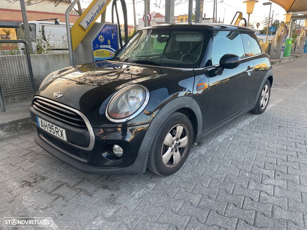 MINI 3 Portas One D Blackyard - 1