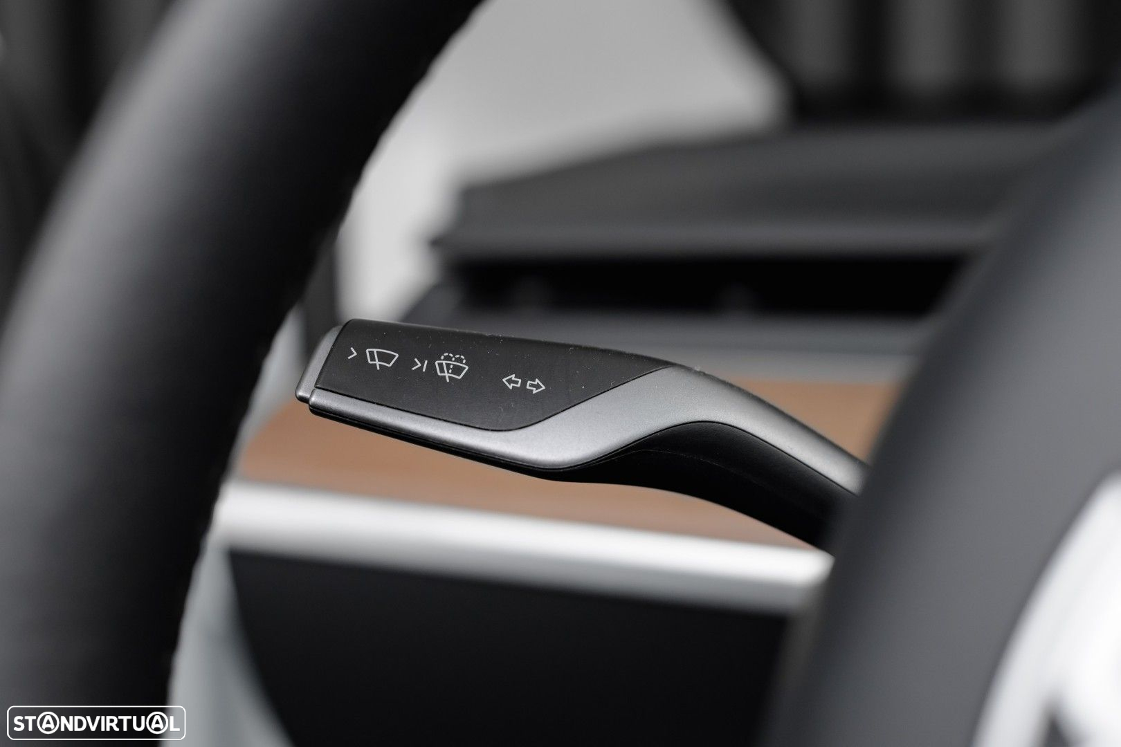 Tesla Model Y Performance Tração Integral - 38