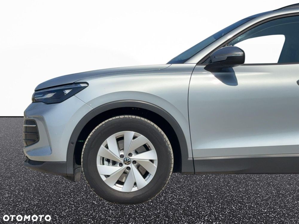 Volkswagen Tiguan - 10