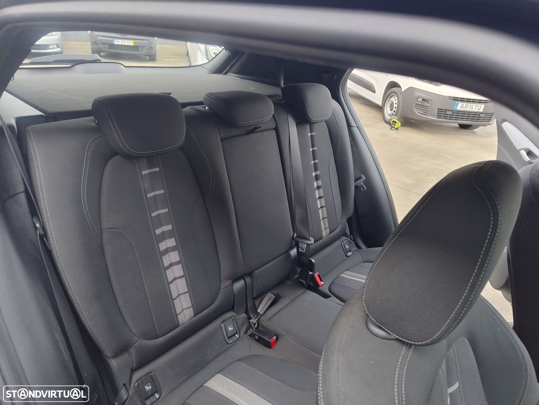 BMW X2 18 d sDrive Auto Advantage - 23